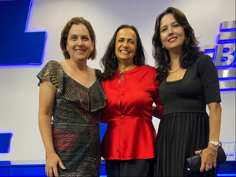 Alexandra Galvão, Mônica Simões e Mila Correa